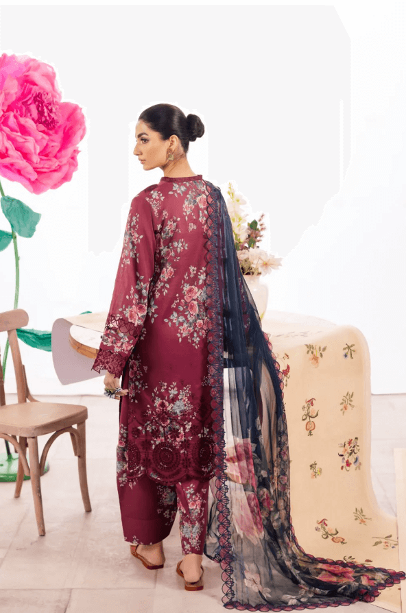 Iznik - Solictice D11 Lawn & Silk Discover the allure of Iznik's Solictice D11 collection, crafted with meticulous attention to detail and finesse: Shirt: This ensemble features a digital printed 90/70 lawn front and back, adorned with delicate embroidere