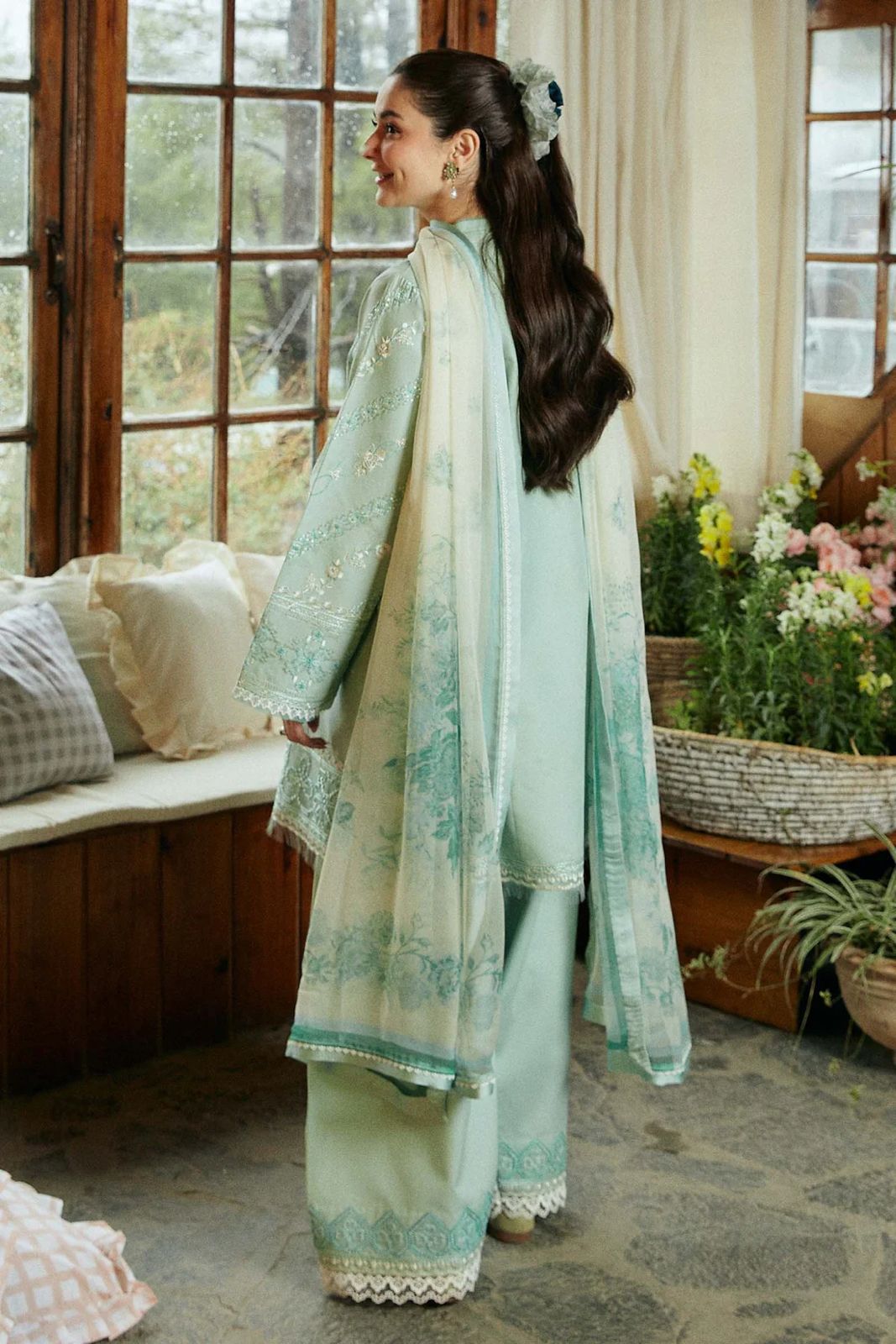 Coco by Zara Shahjahan Lawn Suit Elevate your style with the Coco by Zara Shahjahan Lawn Suit, Code 2855, crafted from premium 90/70 lawn fabric known for its quality and comfort. This exquisite 3-piece suit features a front shirt adorned with intricate h