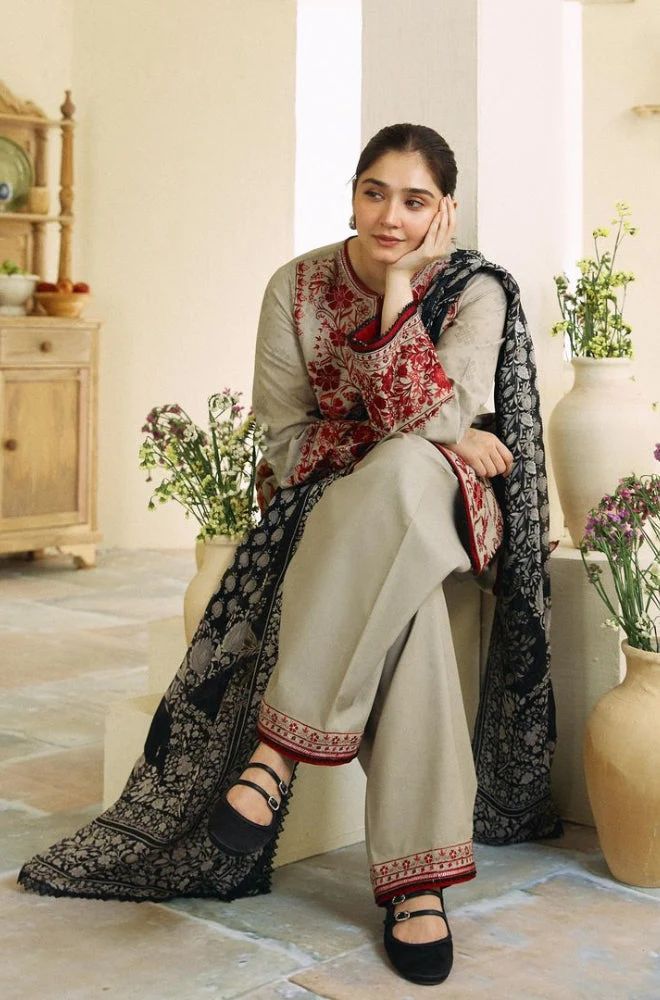 Zahra Shahjahan Dhanak 3PC Suit| Winter Collection