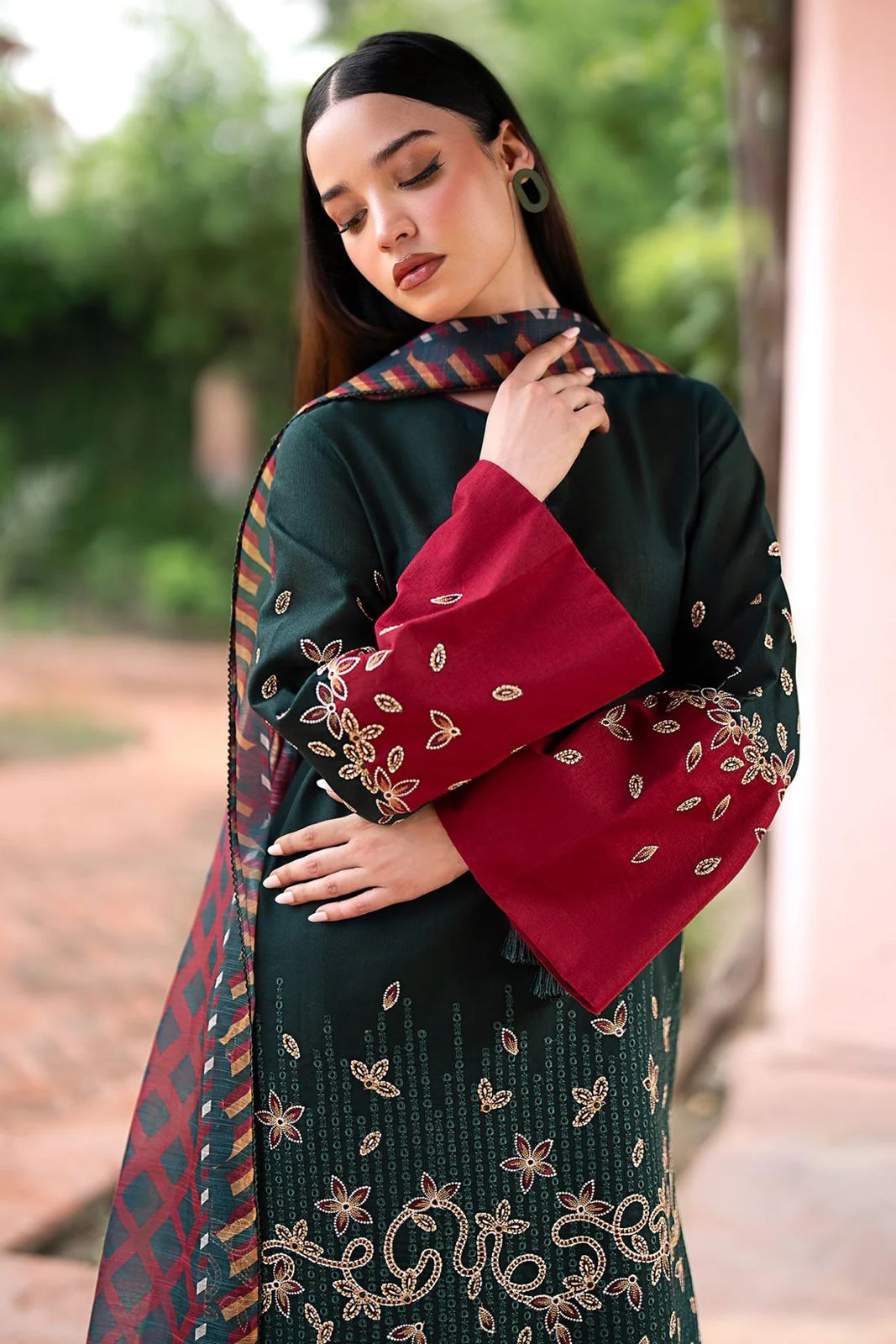 Jazmin - Airjet Dhanak Winter Collection