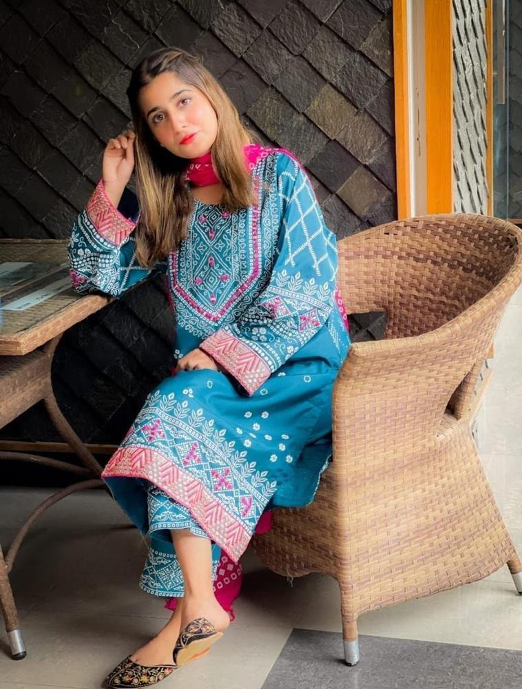 3 Pcs Women's Stitched Katan Silk Printed Suit